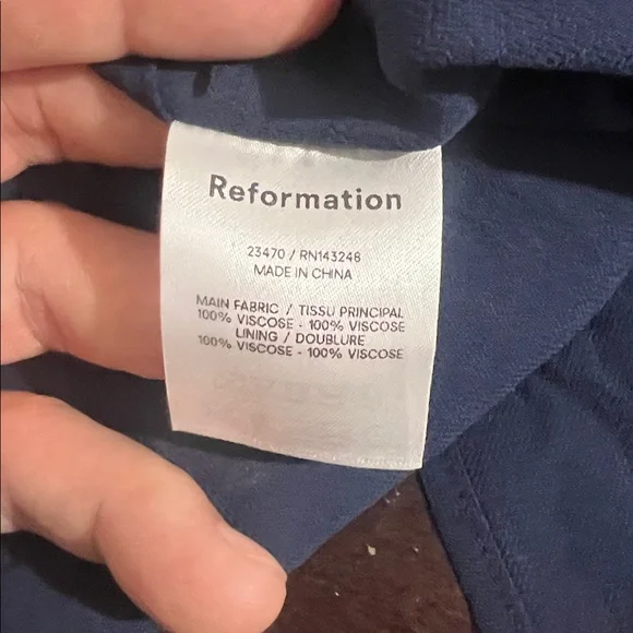 Reformation The Fulton Midi Dress in Navy Floral, size 4 - Picture 9 of 16